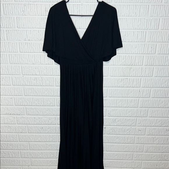 ASOS Black Maxi Pleated Dress - Picture 1 of 4